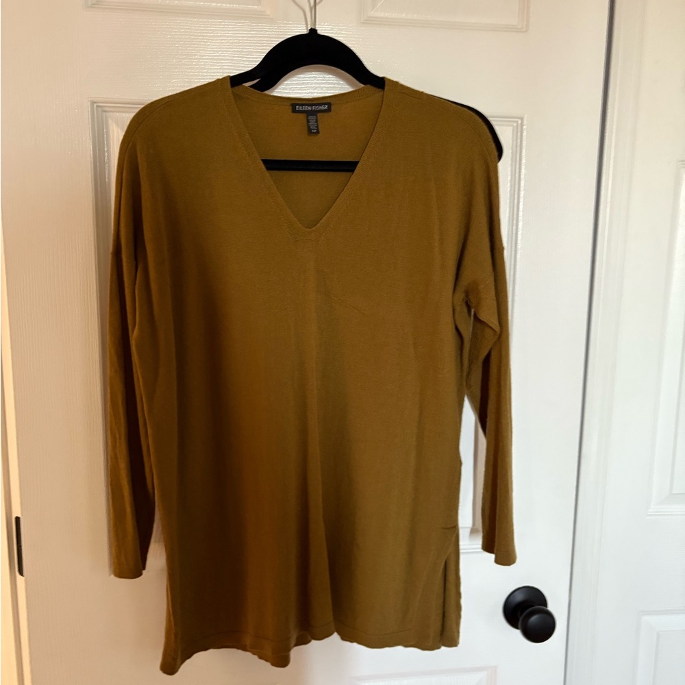 Eileen Fisher Olive V-Neck Long Sleeve Sweater